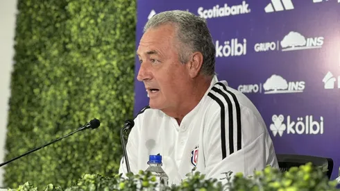 Gustavo Alfaro: El equipo debe luchar hasta lo último por un resultado