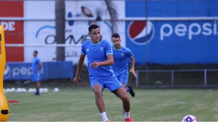 José Carlos Martínez ya entrena con Guatemala de cara al amistoso ante Jamaica.