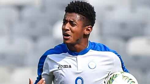 Lozano jugando para la Selección de Honduras