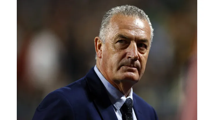 Gustavo Alfaro no fue presentado todavía como DT de Costa Rica.