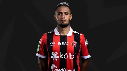 Alajuelense anunció la salida de Alex López.