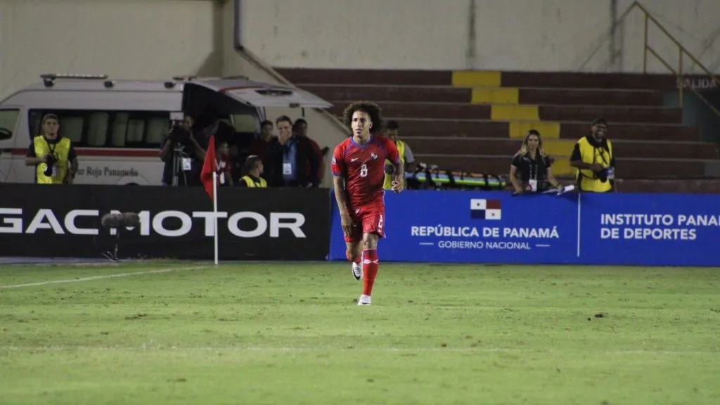 Adalberto Carrasquilla fue el jugador sensación de Panamá (Fútbol Centroamérica)