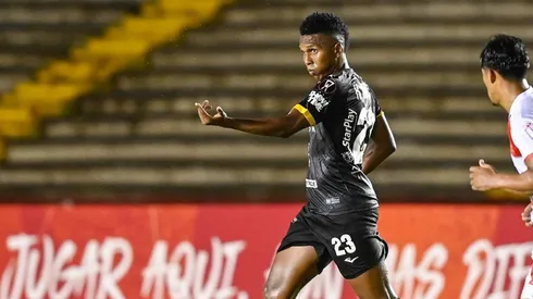 Motagua se une a la carrera por Héctor Hurtado