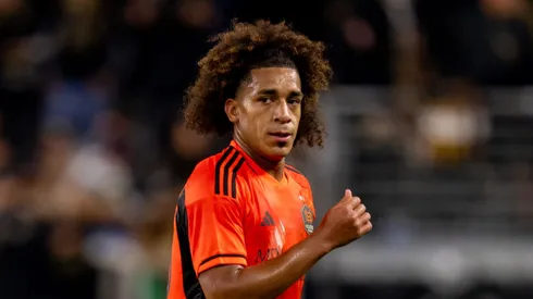 Adalberto Carrasquilla se convirtió en el panameño más caro de la actualidad.