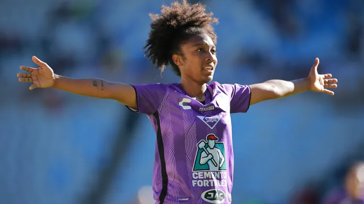 Marta Cox estaría cerca de llegar a la Premier League