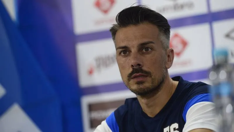 La advertencia de Rubén de la Barrera a jugadores convocados en La Azul y Blanco