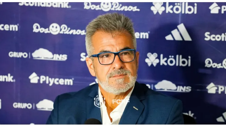 Elizondo tuvo problemas con los directivos