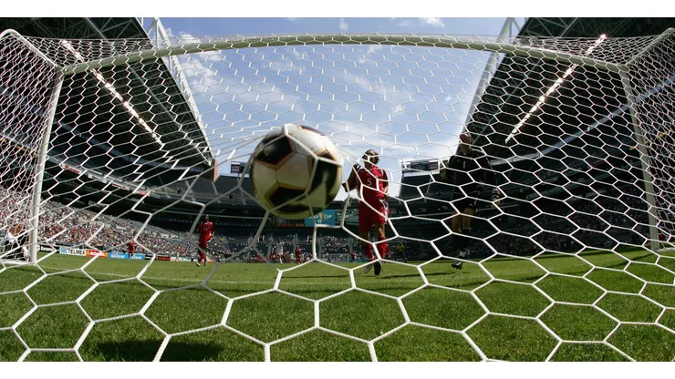 Pelota toca la red