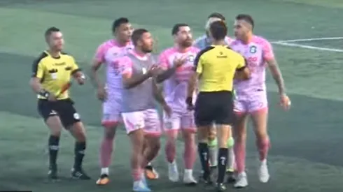 Árbitro es acusado de agredir a un futbolista en la Liga de Guatemala (Guatefutbol)