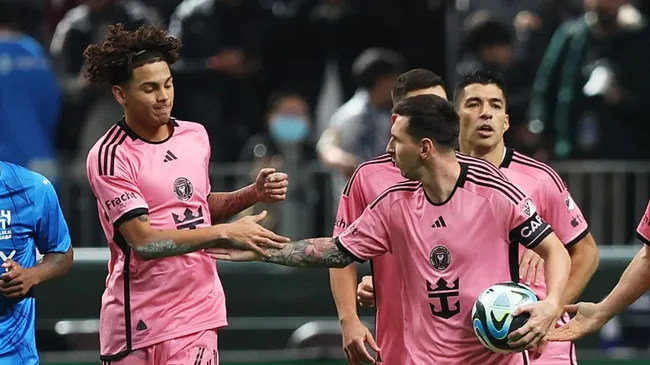 Xavi Hernández podría ser el nuevo entrenador de David Ruiz. (Foto: Getty Images)