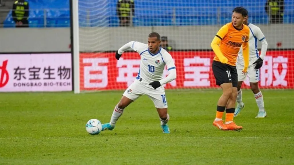 Rafael Águila en la gira de China (Fepafut)