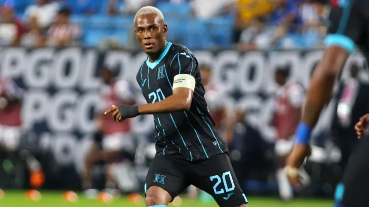 Deiby Flores rescinde contrato con Fehervar y ya tendría nuevo club