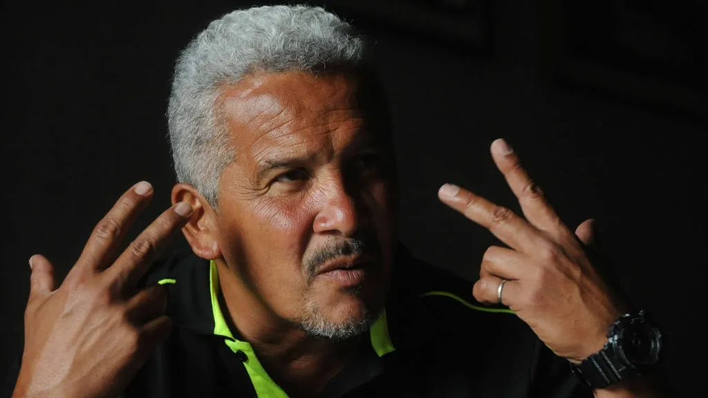 Efraín Burgos quedó molesto por la elección de contratar a Rubén de la Barrera. (Foto: edhdep)