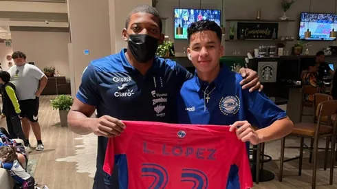 Nicarague le gana pulseada a Honduras por un joven prospecto de Estados Unidos