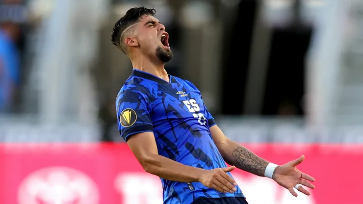 Jairo Henríquez no fue citado a los entrenamientos de El Salvador. (Foto: Getty Images)
