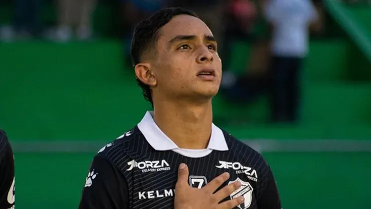 Comunicaciones confirmó la salida de Diego Santis tras no renovar contrato