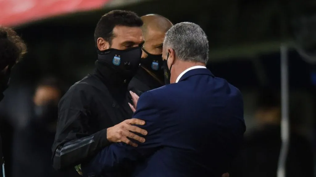 Gustavo Alfaro no le ganó nunca a Argentina. (Foto: Getty Images)