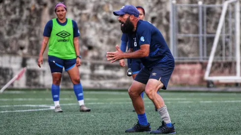 Eric Acuña confía en que la Selección Femenina de El Salvador competirá ante las mejores