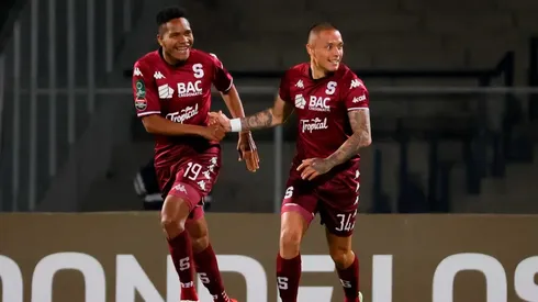 Saprissa pierde a uno de sus futbolistas tras lesionarse de gravedad