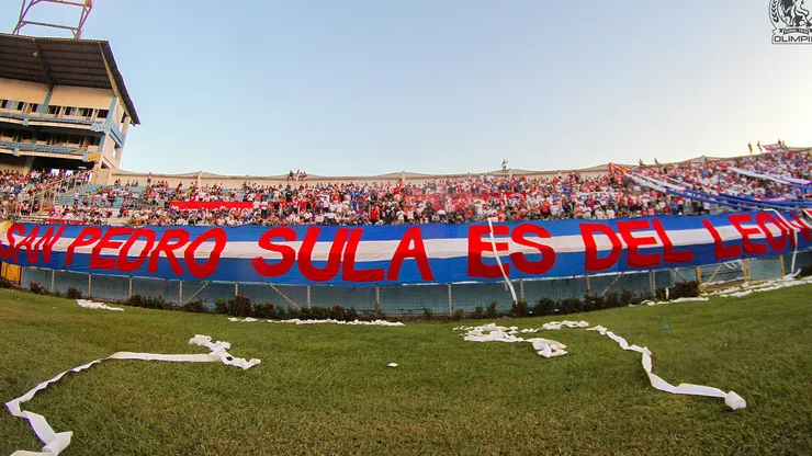 Olimpia fue sancionado luego que sus aficionados quemaran pólvora en el estadio