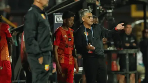 Héctor Altamirano mandó un fuerte mensaje a sus jugadores