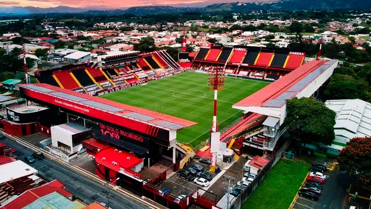 La justicia hizo un allanamiento en el estadio Alejandro Morera Soto tras una denuncia
