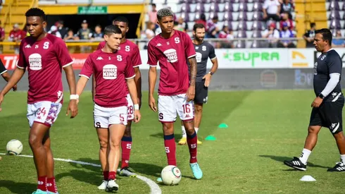 Eduardo Anderson es criticado en Saprissa