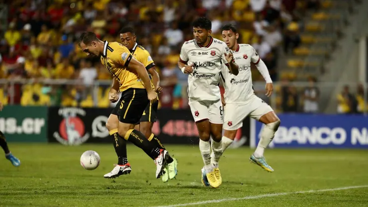Liberia vs. Alajuelense: a qué hora juega la Liga y dónde ver hoy EN VIVO el partido por la Primera División.