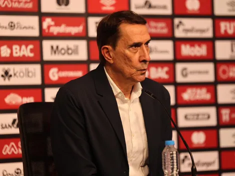 Alexandre Guimaraes envió un contundente mensaje a Saprissa y Herediano