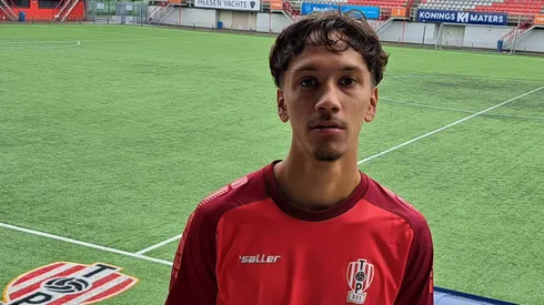 Enrico Dueñas juega poco en la Segunda División de Países Bajos. (Foto: X)