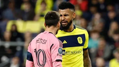 El panameño Aníbal Godoy y Lionel Messi tuvieron una fuerte discusión en la Concachampions