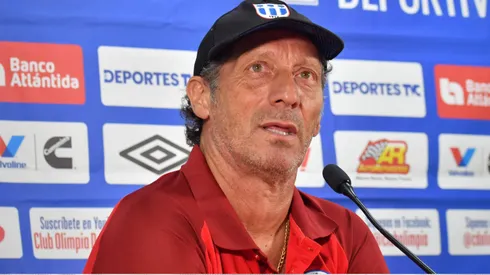 Pedro Troglio logró un récord agridulce con Olimpia