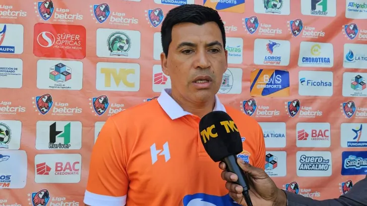 Técnico de Lobos UPNFM sobre el triunfo ante Olimpia: “Prefiero descender y no salvarme por una picardía”