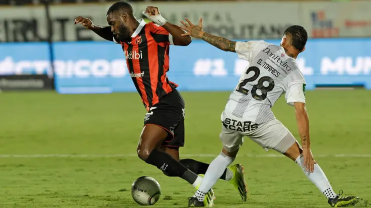 Oficial: Alajuelense pide a UNAFUT reprogramar el partido con Herediano.