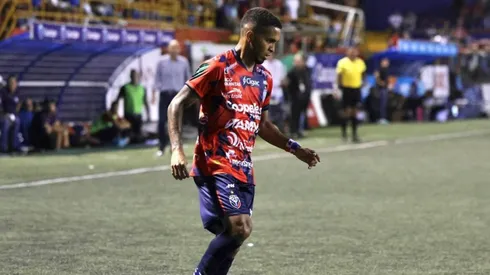 El precio por el que podría salir César Yanis de San Carlos