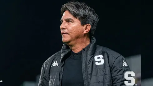 Vladimir Quesada sufre por su equipo (Getty Images).