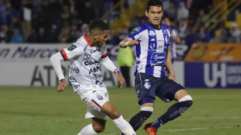 Gerente de Saprissa desmiente interés por César Yanis