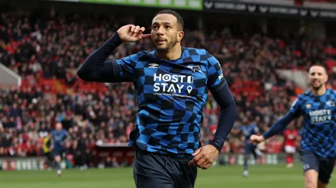 Mendez-Laing nominado al gol del año (VIDEO)