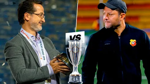 Juan Carlos Rojas salió a cruzar a Jafet Soto. (Foto: FCA)