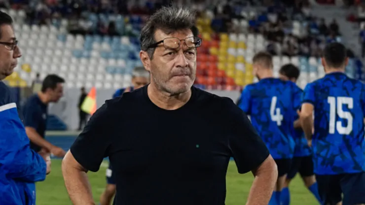 Hugo Pérez criticó que El Salvador haya jugado contra Bonaire