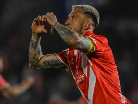 Francisco Calvo destaca entre los mejores defensas de la Liga MX