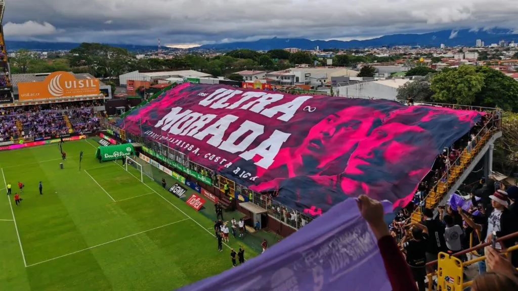 La manta de la Ultra Morada.