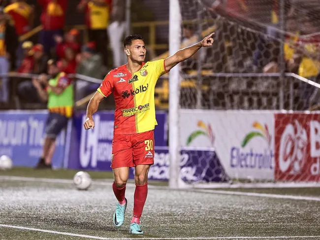 Deyver Vega – Herediano