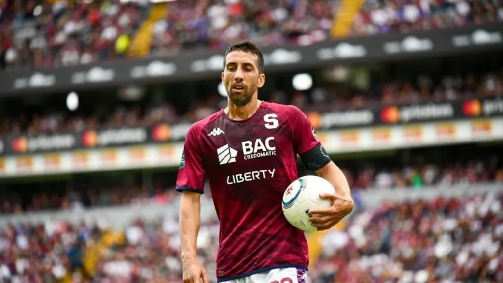 Mariano Torres es el gran ídolo de Saprissa. (IMAGO)