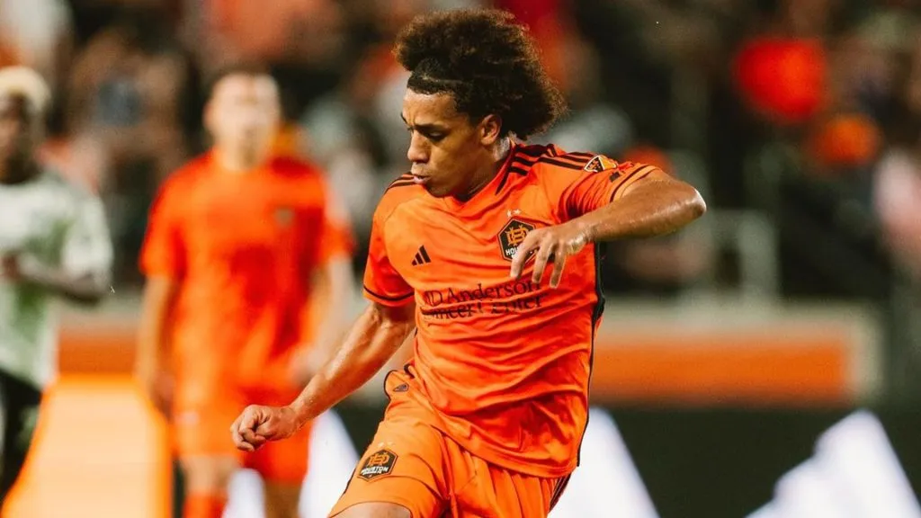 Carrasquilla lidera la lista entre los panameños (Foto: Houston Dynamo)