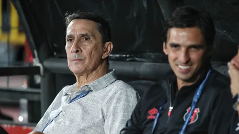 Alajuelense define el futuro de Guimaraes