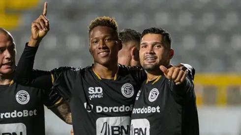 Medina habló de su futuro con Sporting