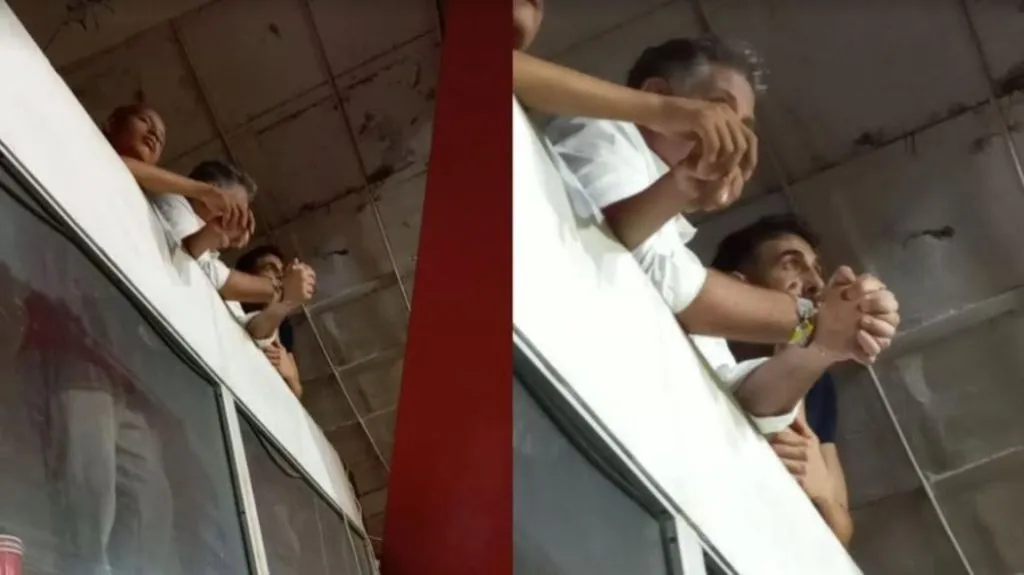 Así vio el partido David Dóniga en una cabina abandonada. (Foto: Cancha)