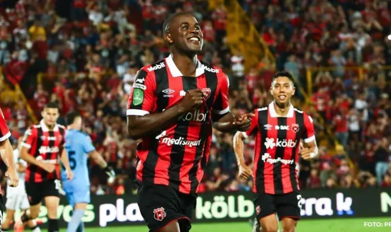 Joel Campbell – Alajuelense