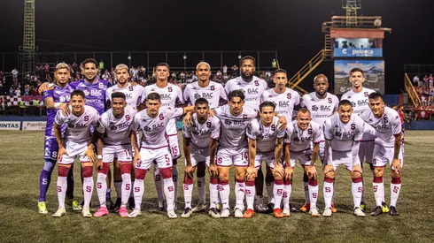 Saprissa podría amarrar a un futbolista que juega en Europa